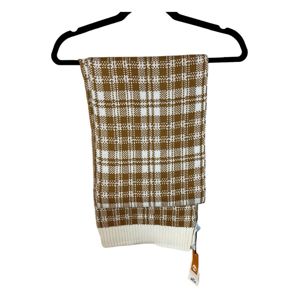 A Timberland scarf for her